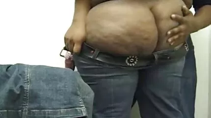 ក្មេងស្រី fucked នៅក្នុងលាសម្រាប់ផ្នែកច្រើនបំផុតដែលខ្ញុំមិនចង់បាន